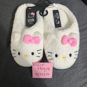 Hello kitty slippers